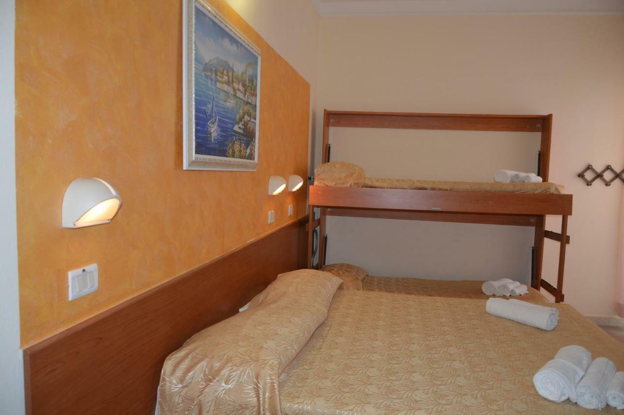 Hotel Karin Marebello Exterior photo